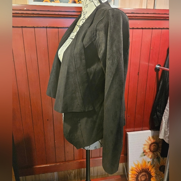 NWOT Naked Zebra faux suede drape open front jacket small - Picture 12 of 12